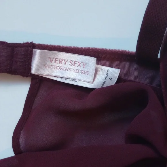 Victoria Secret night gown - Picture 8 of 11